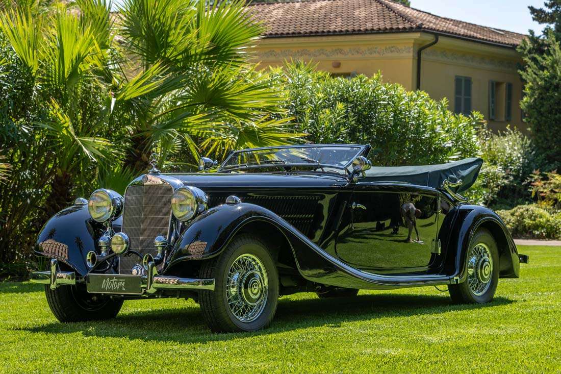 Mercedes-Benz 230