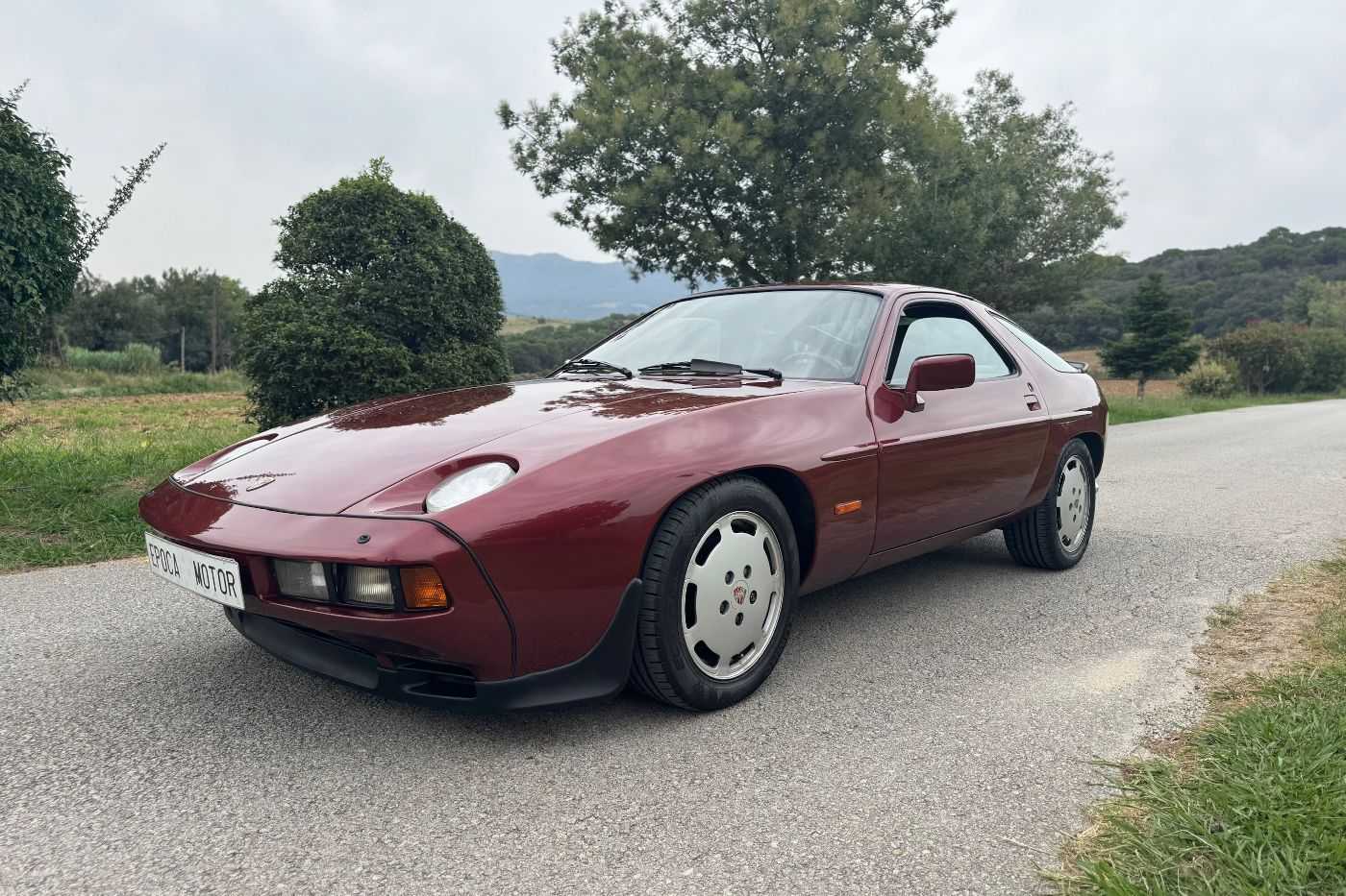 Porsche 928