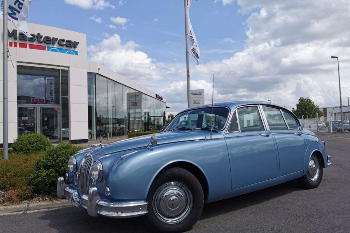 Jaguar MK 2