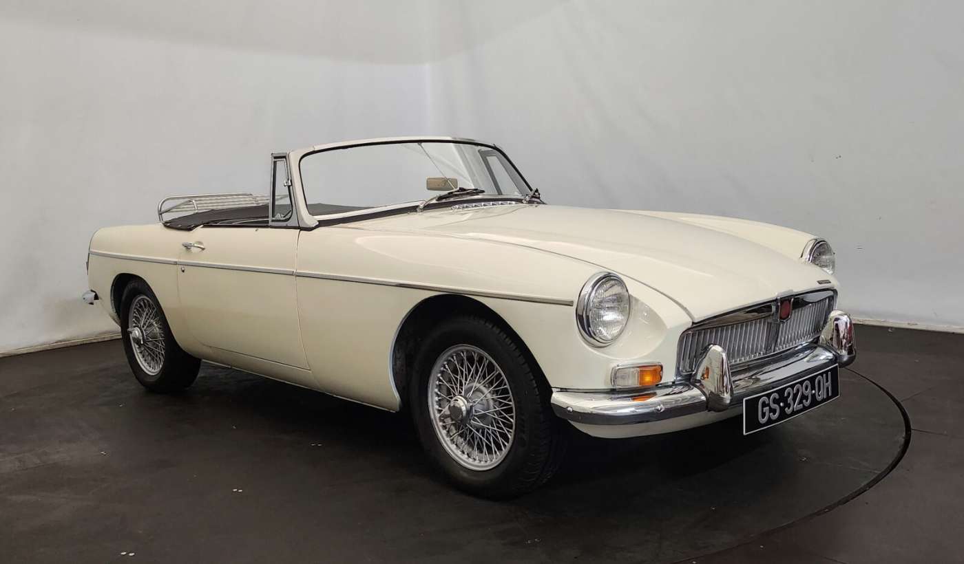 MG B
