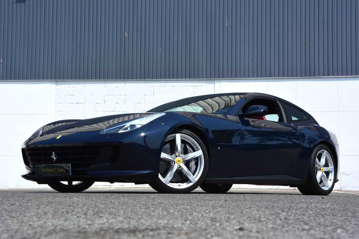 Ferrari GTC4