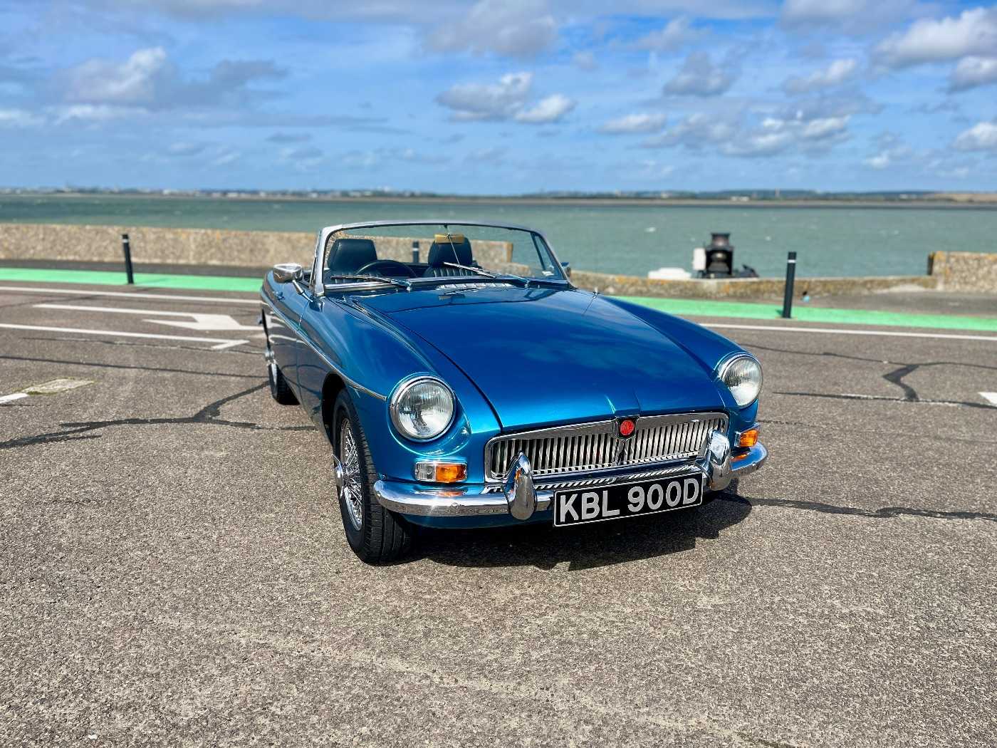 MG B