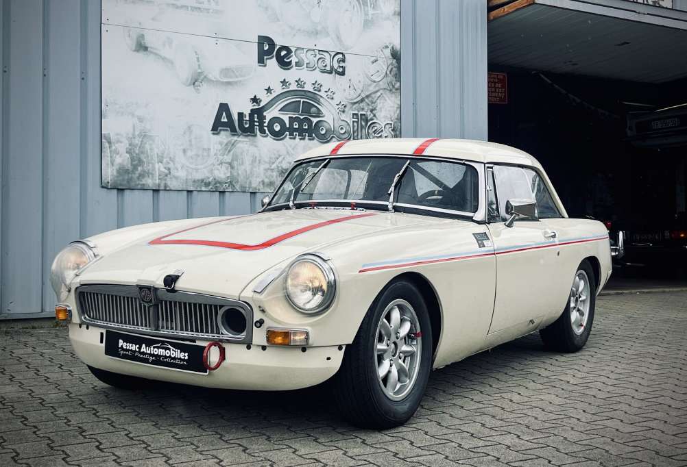 MG B
