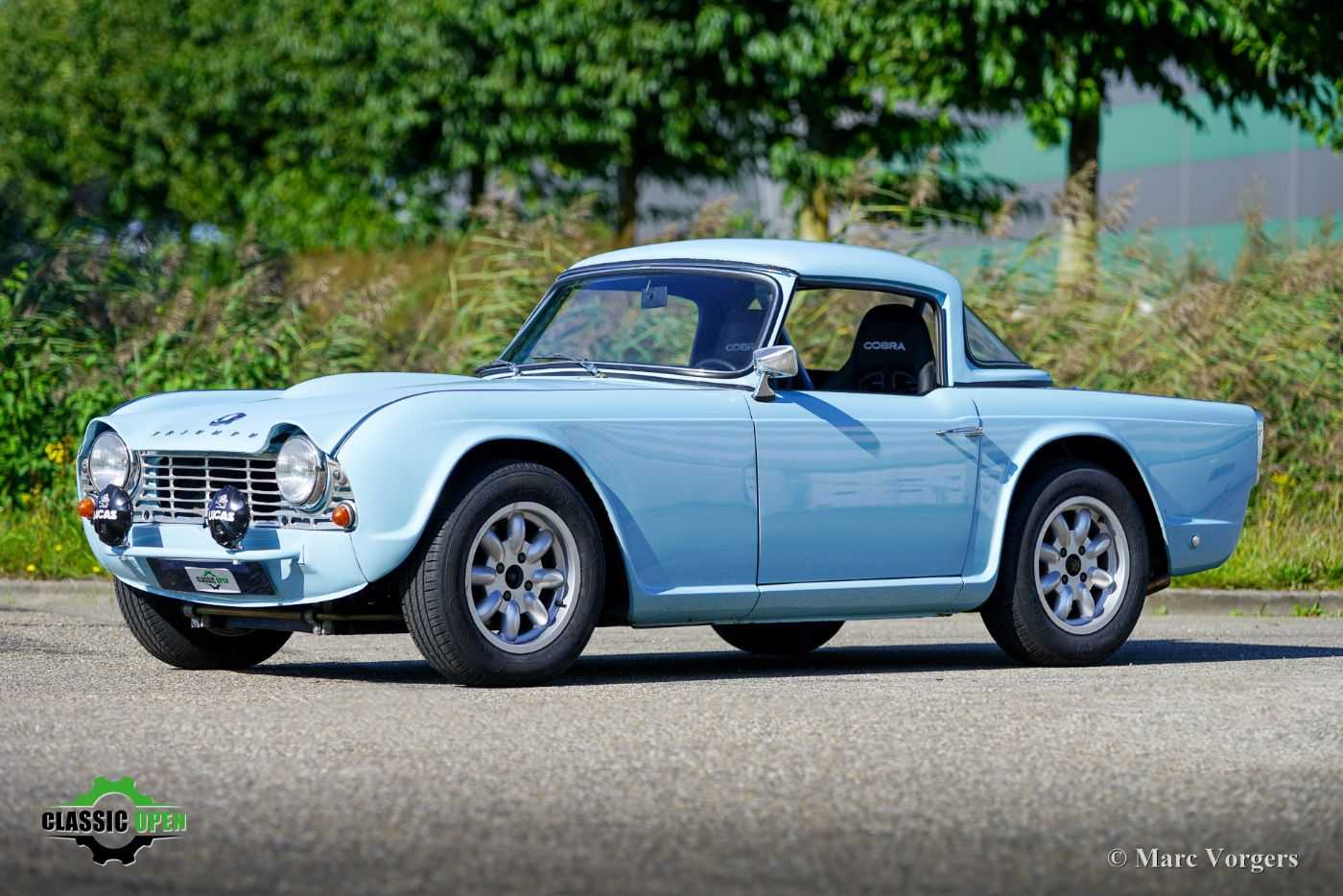 Triumph TR4