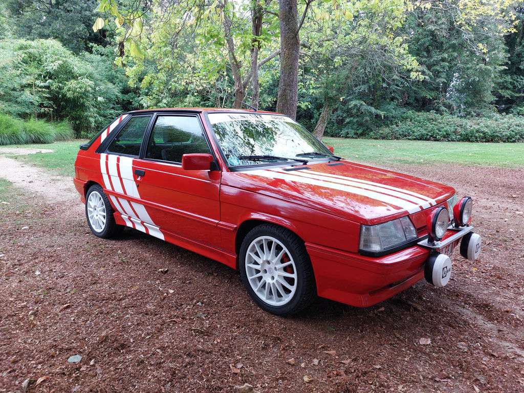 Renault 11
