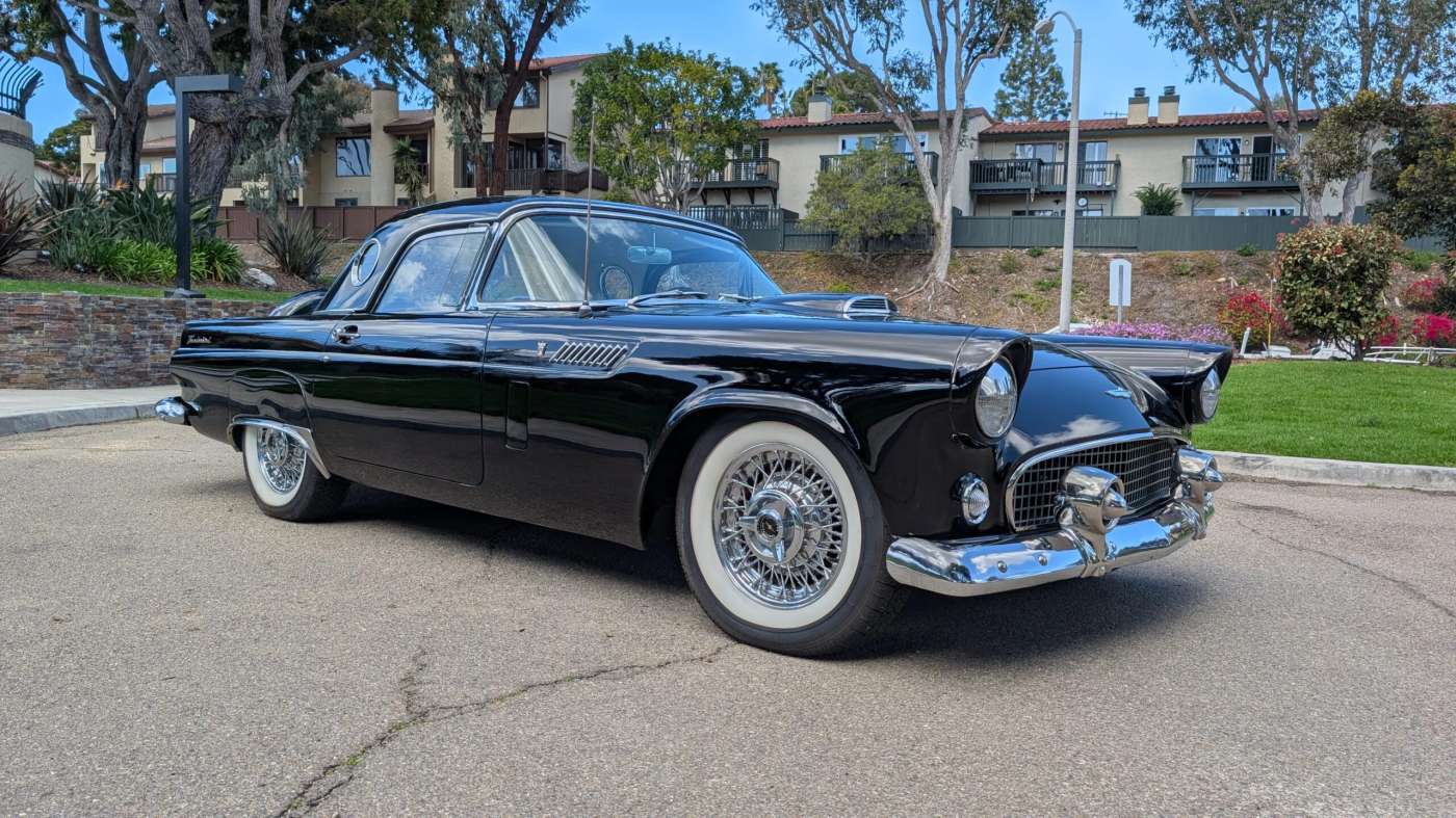 Ford Thunderbird