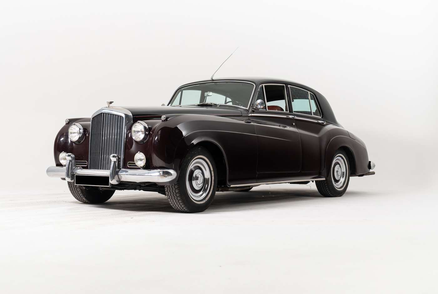 Bentley S2