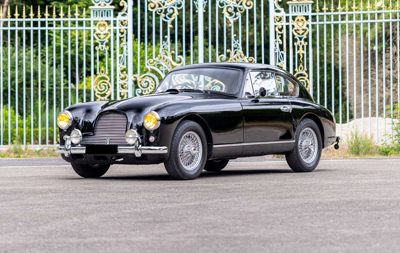 Aston Martin DB