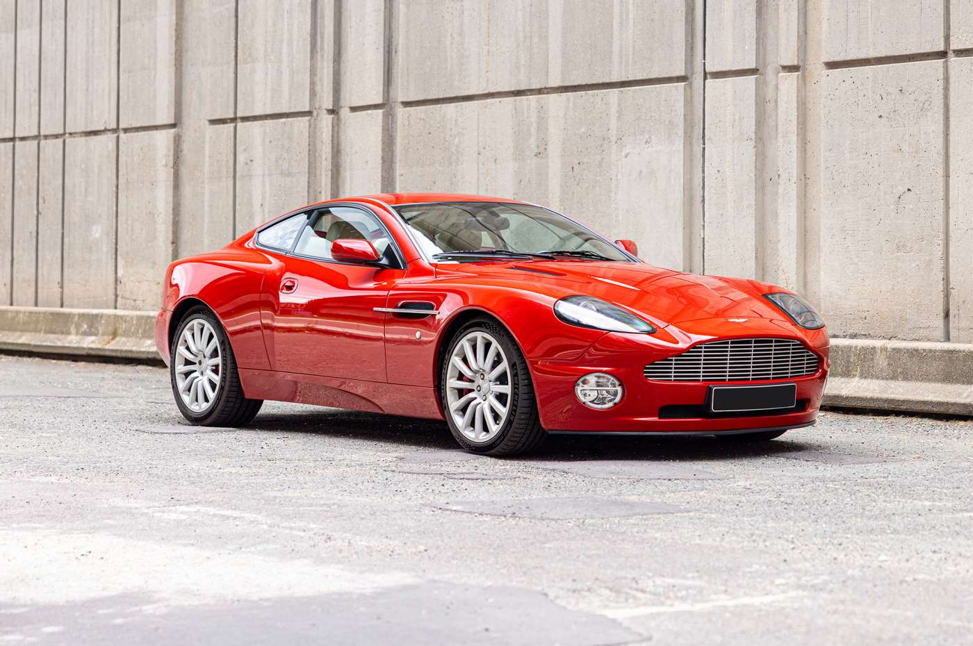 Aston Martin Vanquish