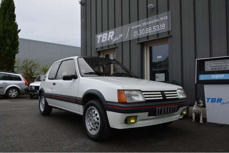 Peugeot 205