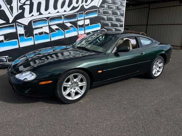 Jaguar XK8
