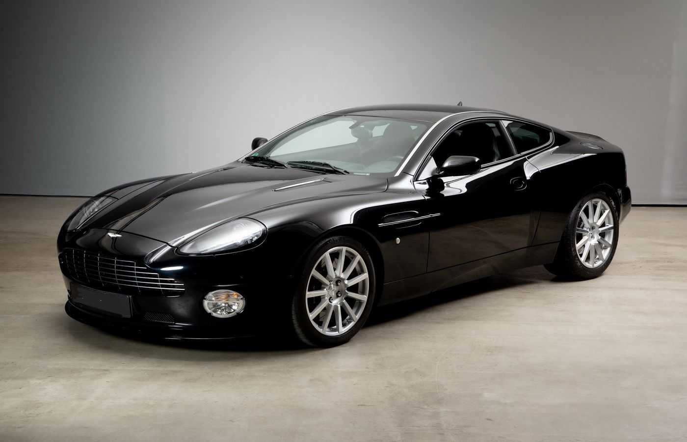 Aston Martin Vanquish