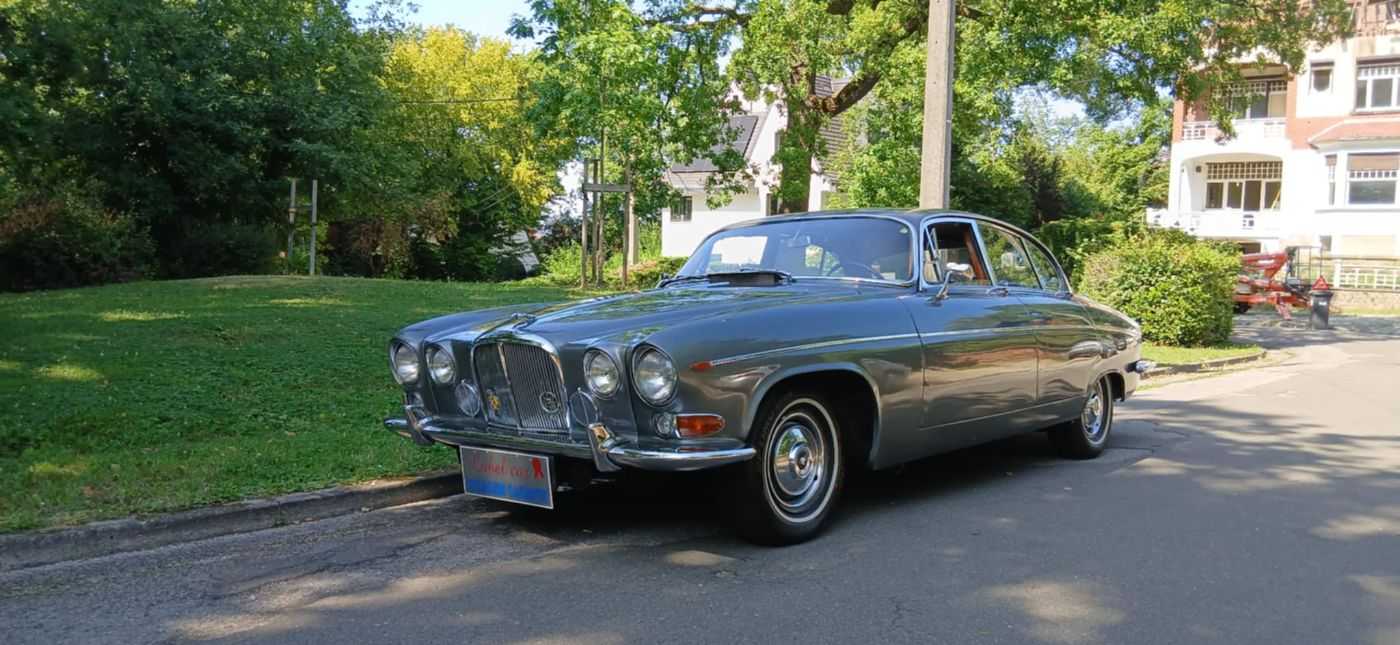 Jaguar 420