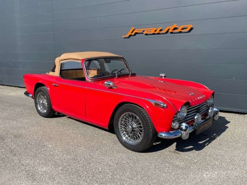 Triumph TR4