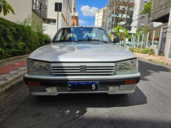 Peugeot 505