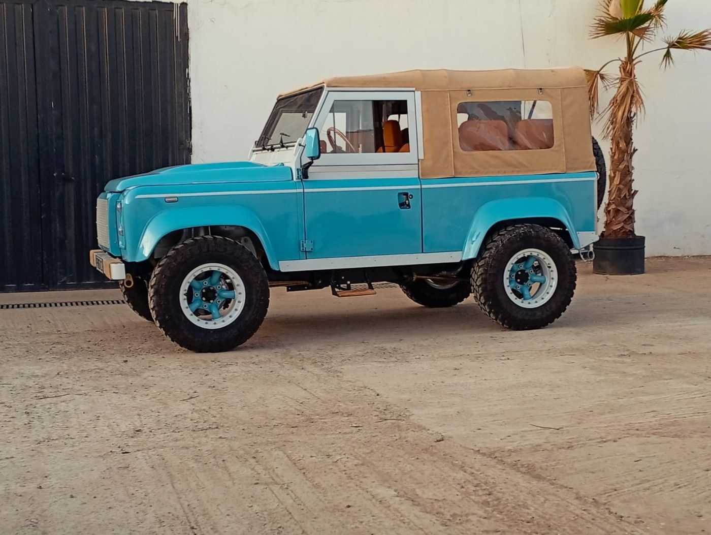 LandRover 90