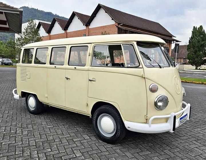 Volkswagen Combi