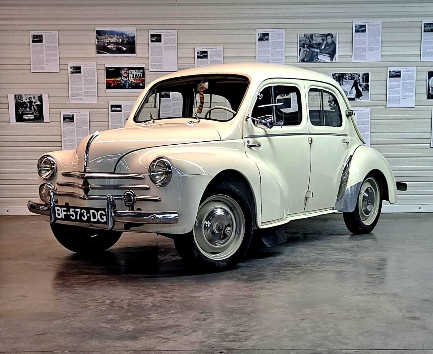 Renault 4 CV