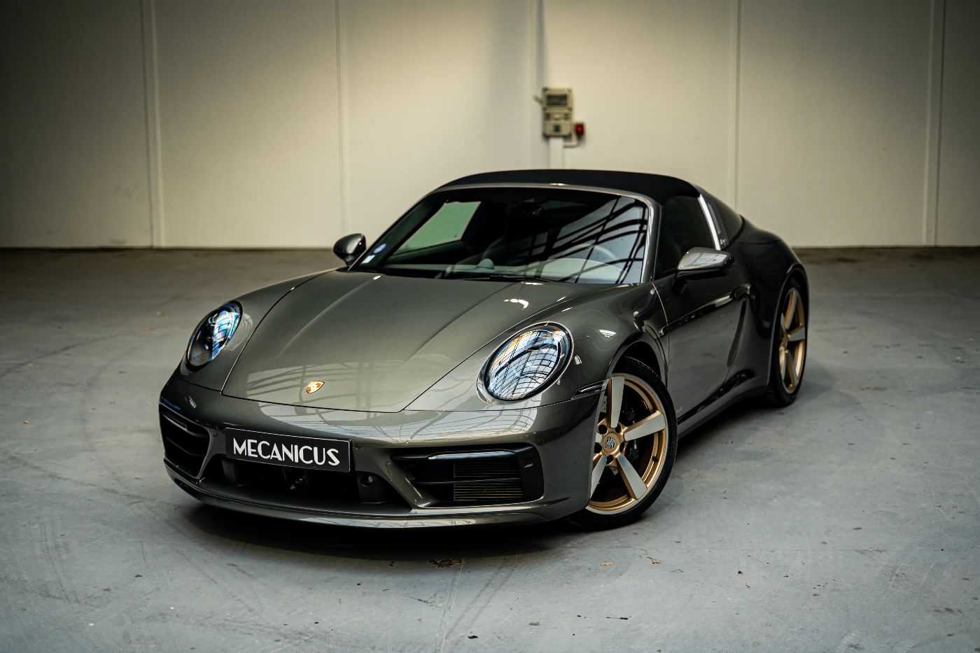 Porsche 992