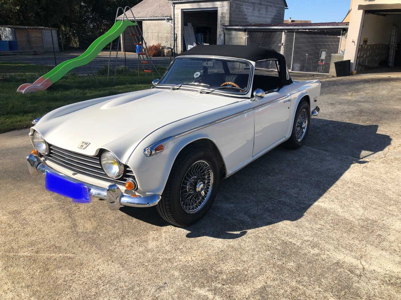 Triumph TR5