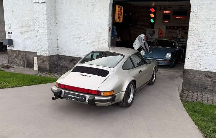 Porsche 911