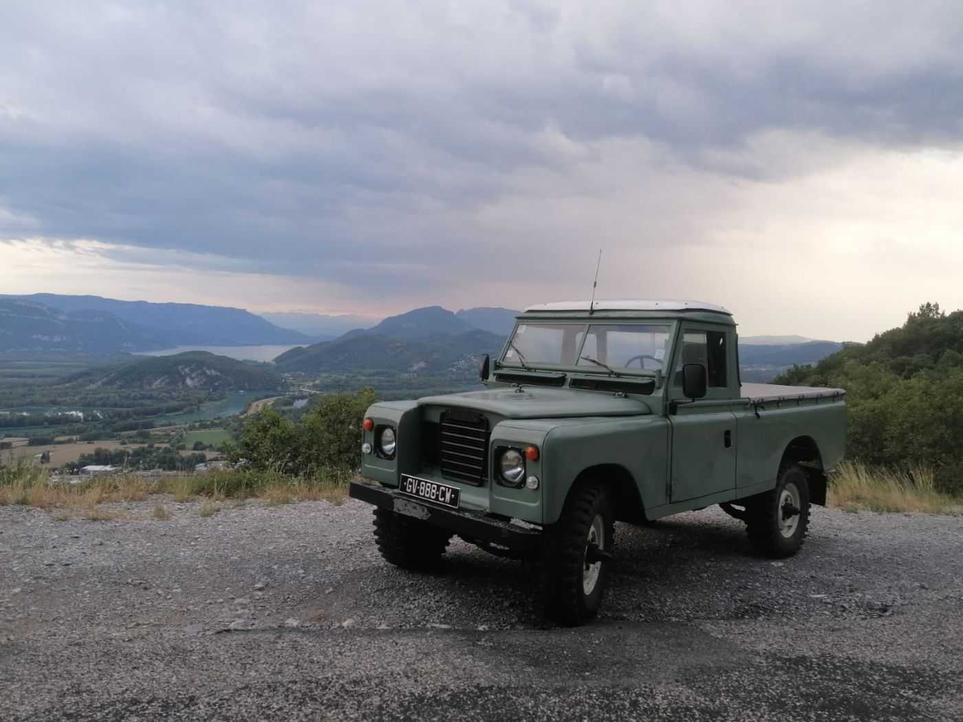 LandRover 109