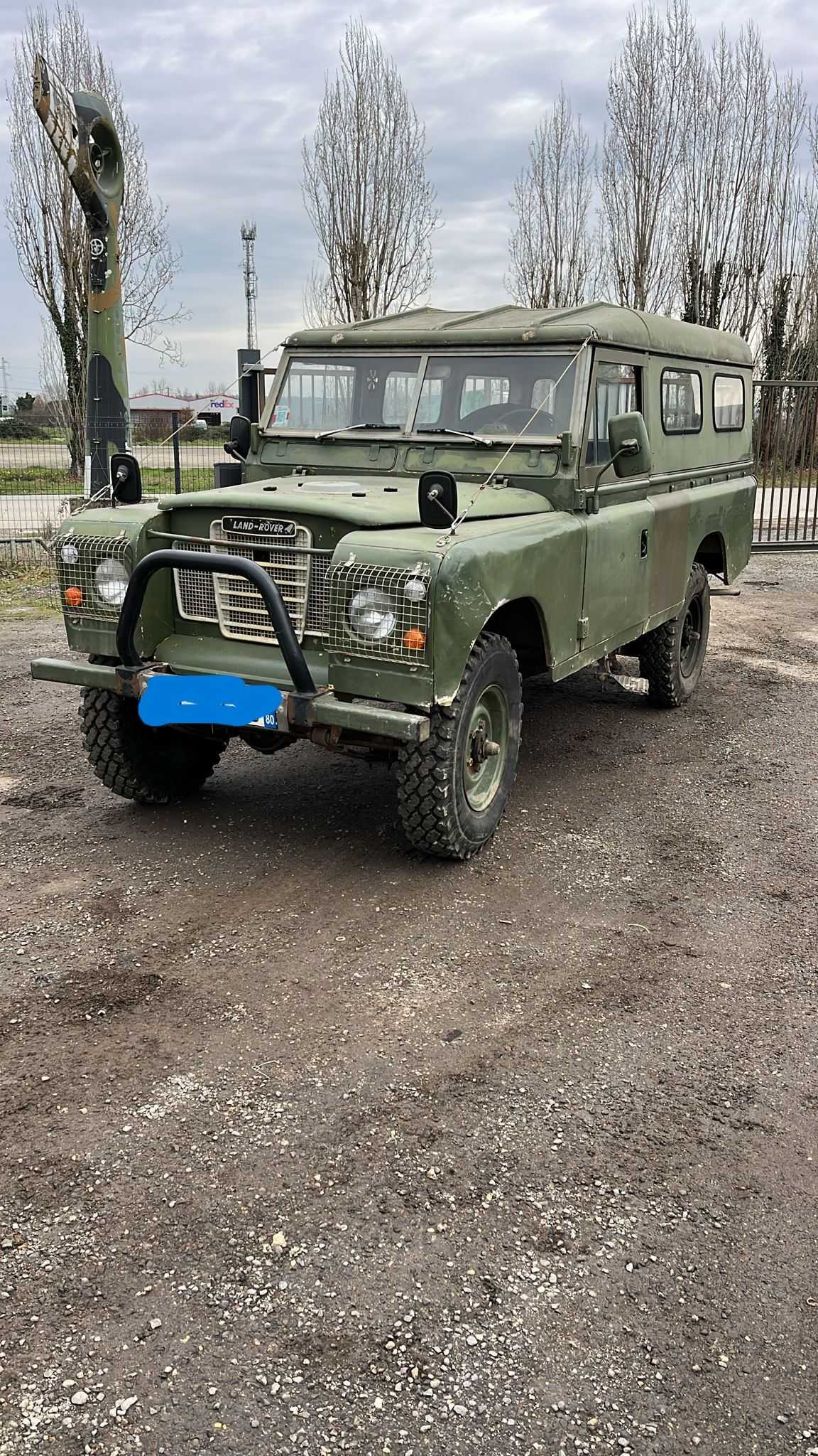 LandRover Defender