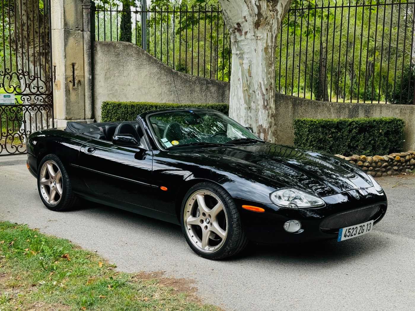 Jaguar XKR