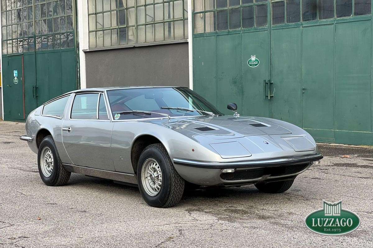 Maserati Indy