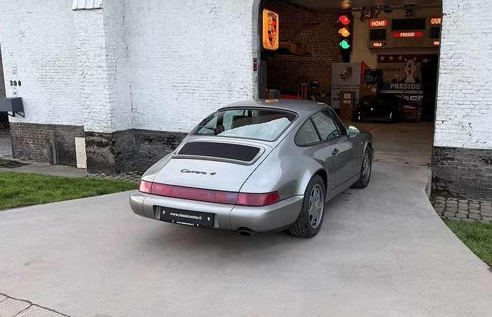 Porsche 964