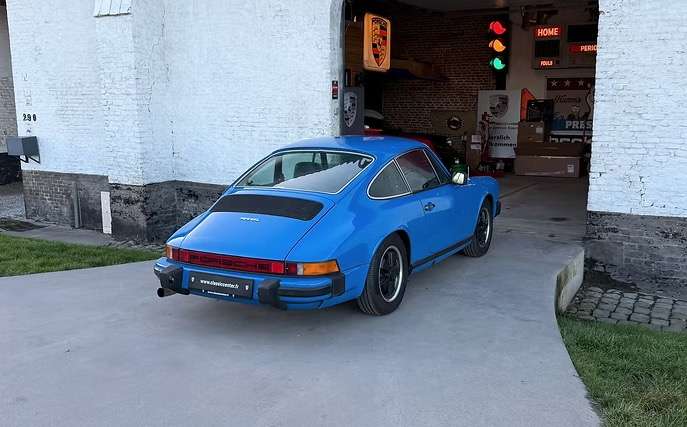 Porsche 911