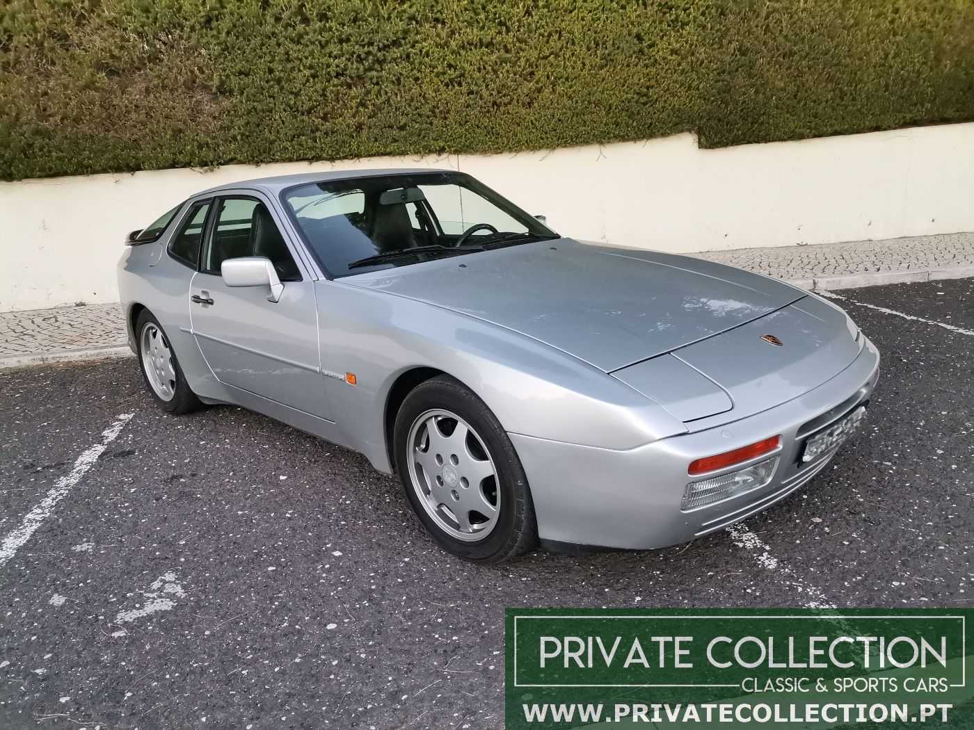 Porsche 944