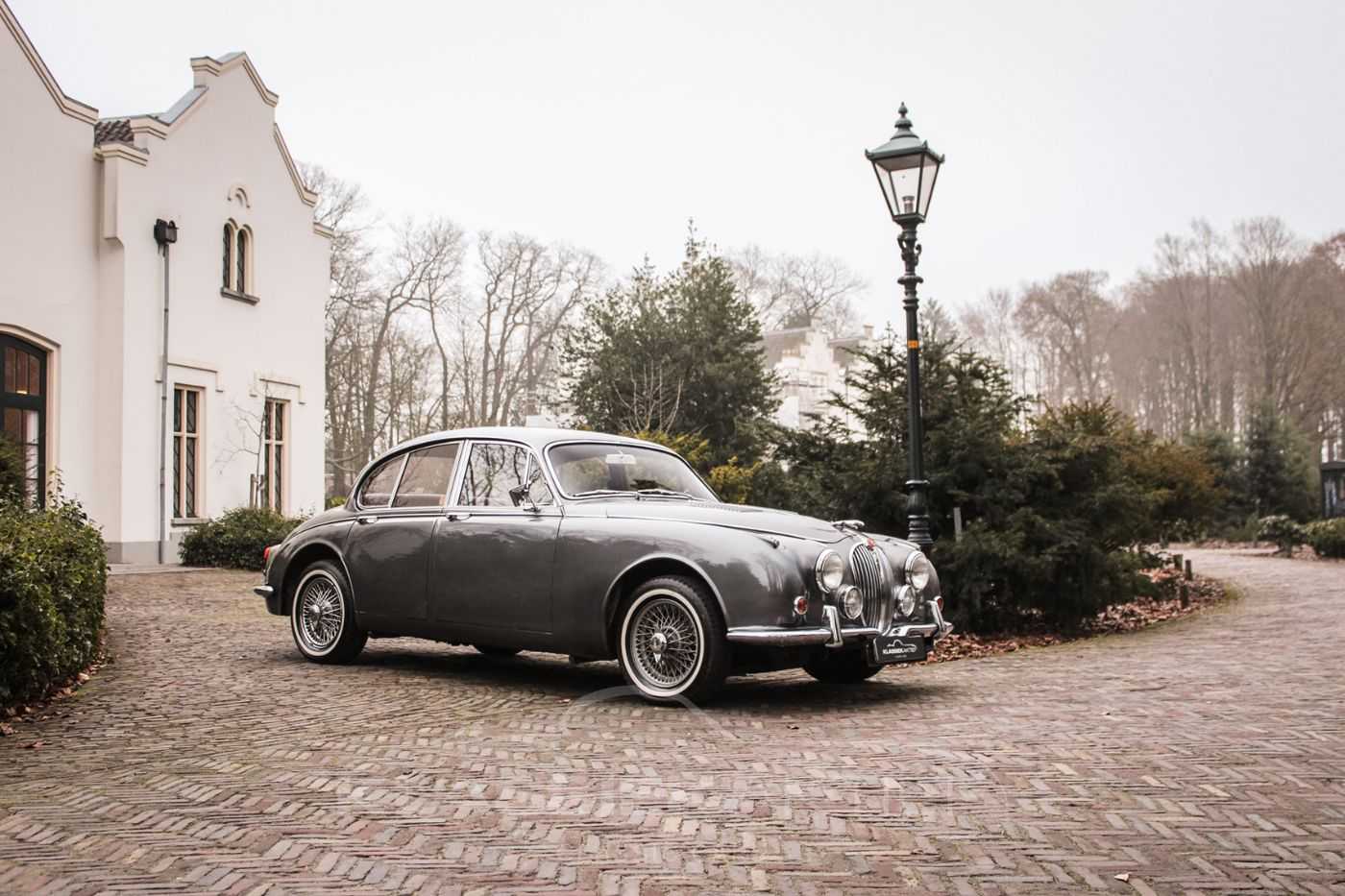 Jaguar MK 2
