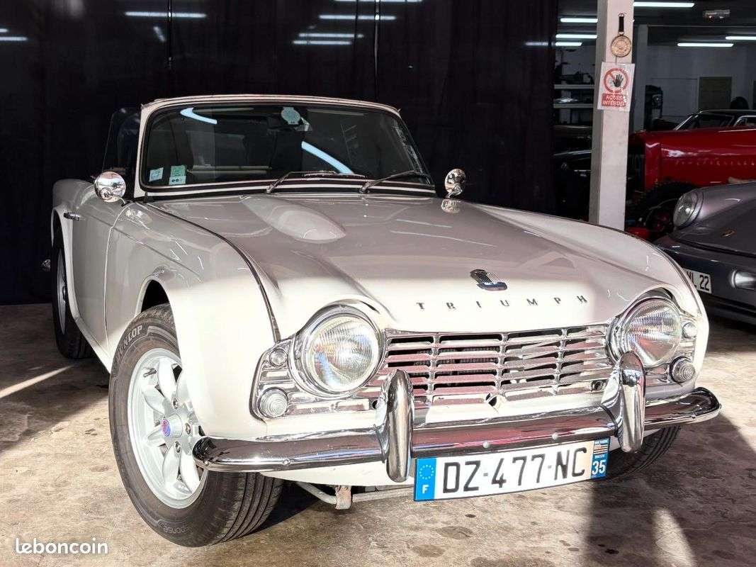 Triumph TR4