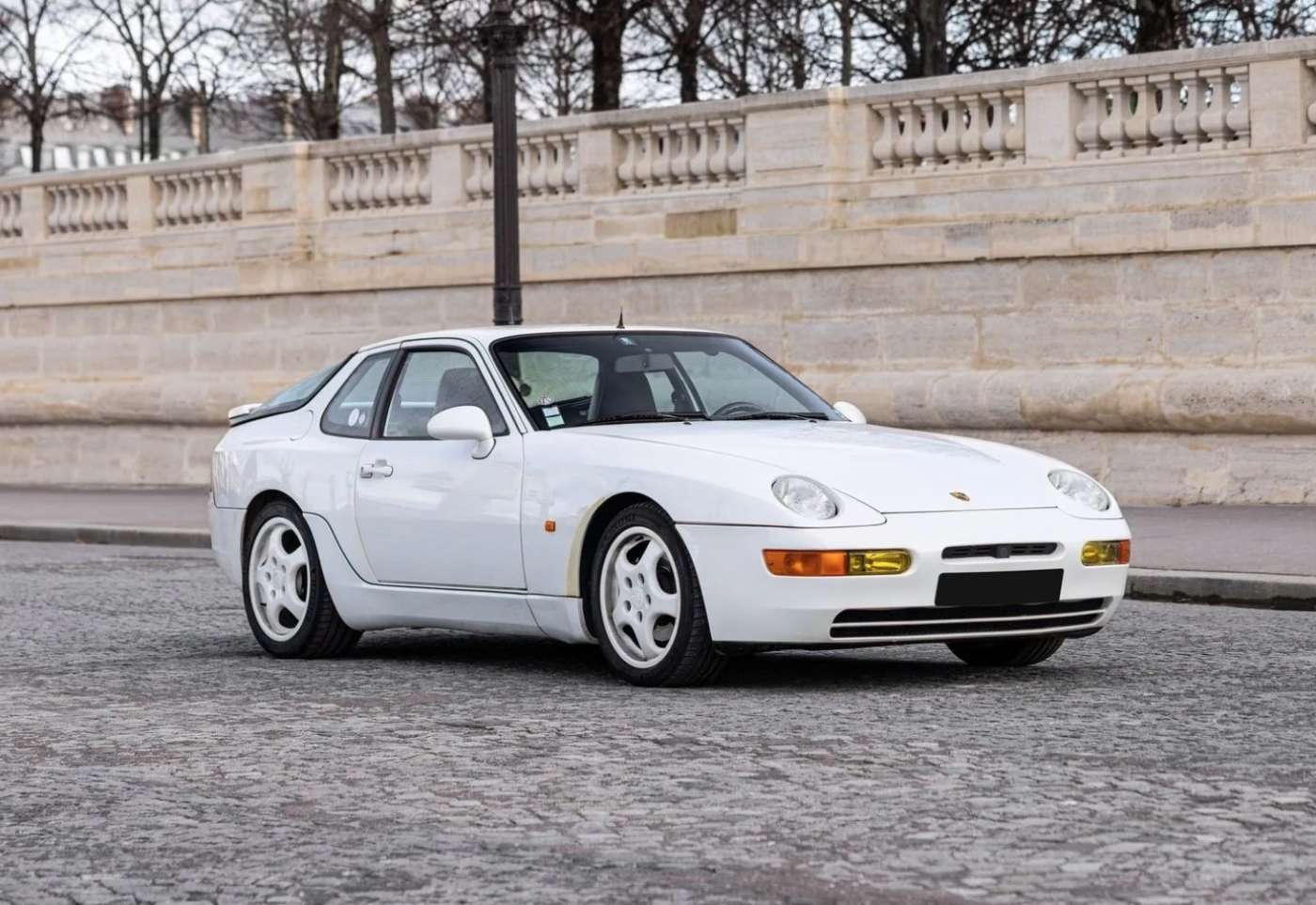 Porsche 968