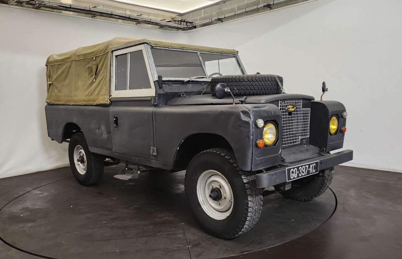 LandRover 109