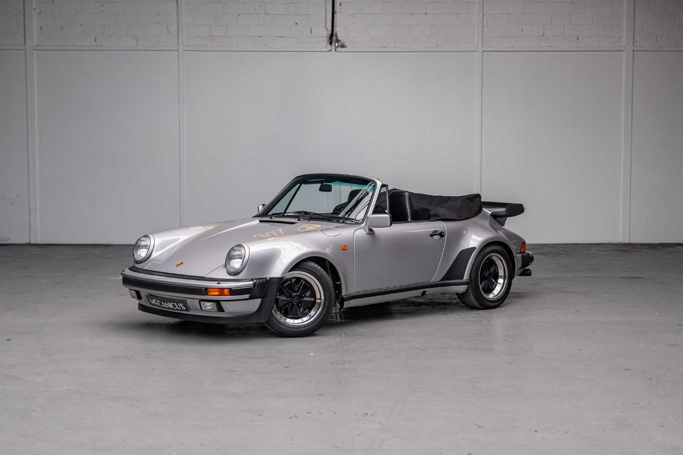 Porsche 930