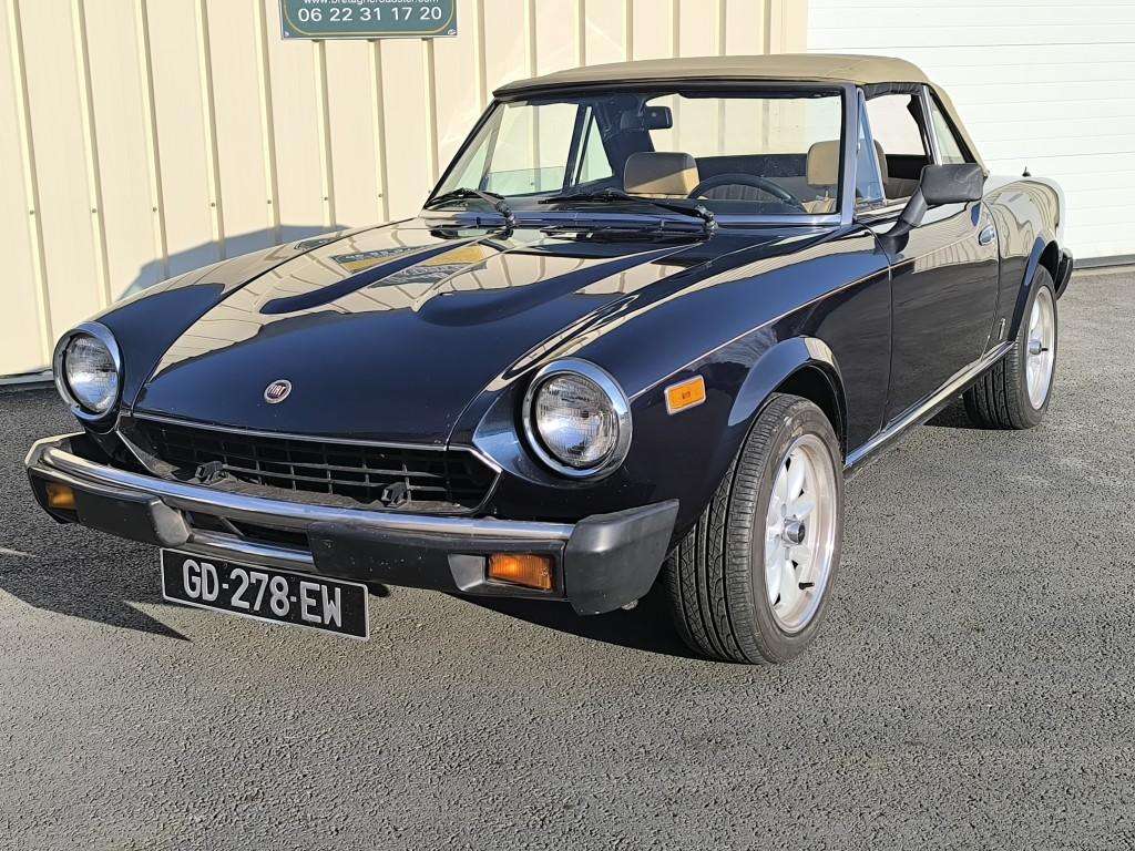 Fiat 124 Spider