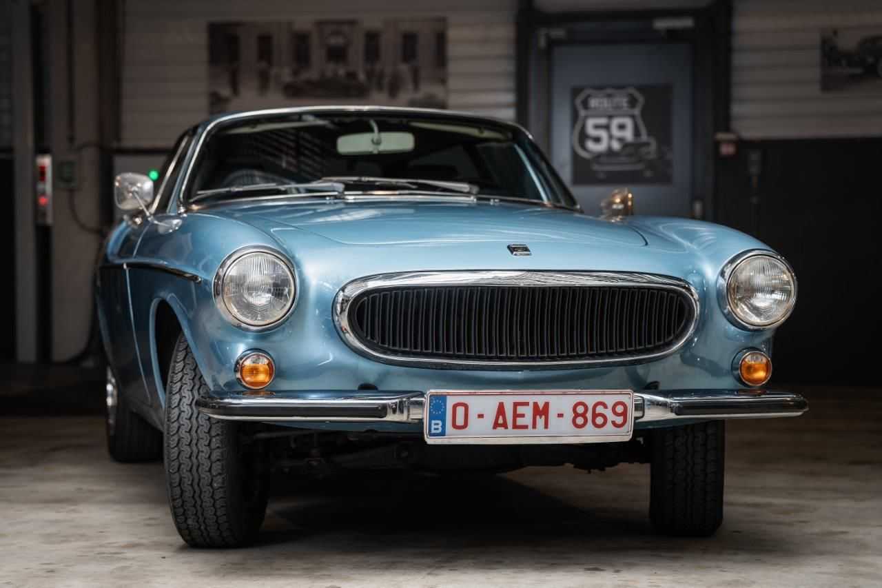 Volvo P 1800