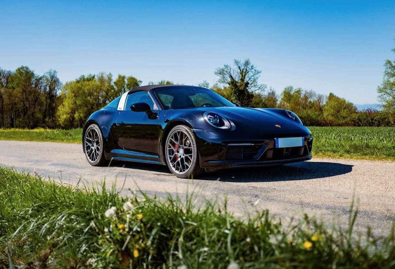 Porsche 992