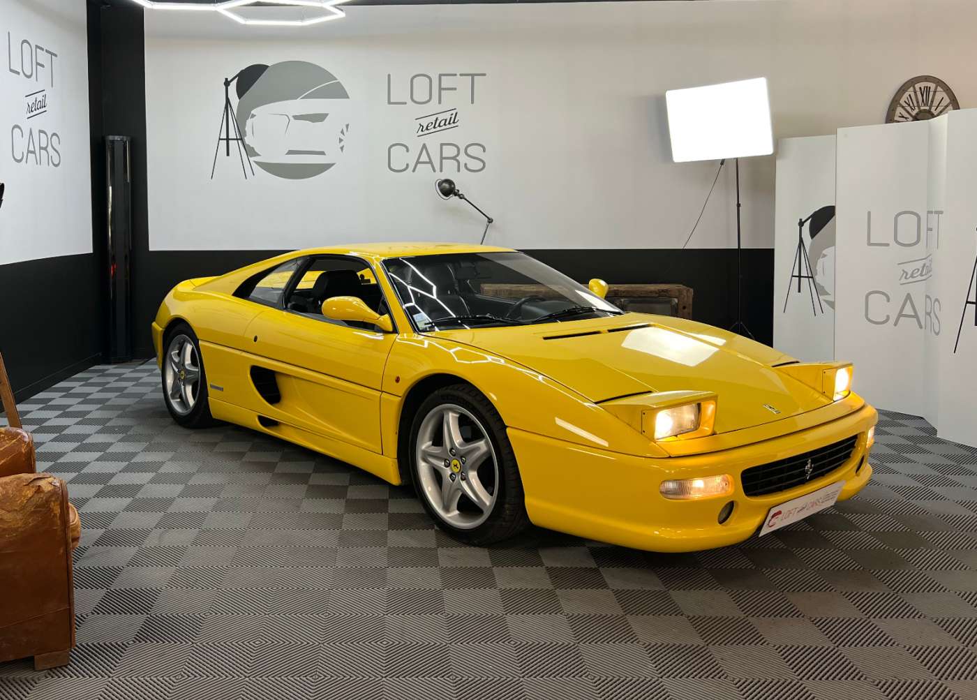 Ferrari F 355