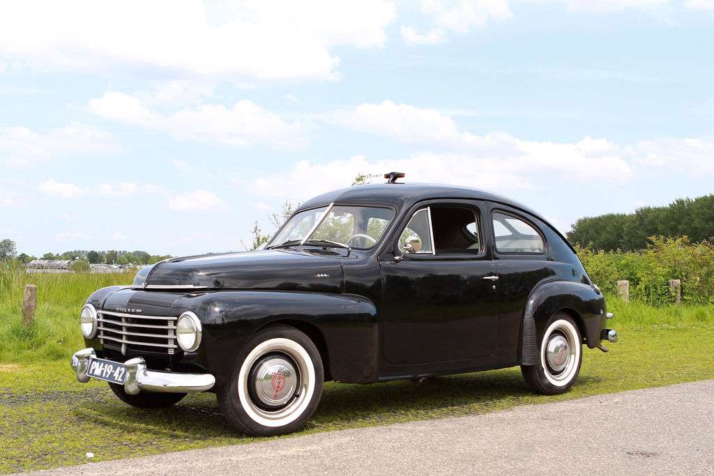 Volvo PV444