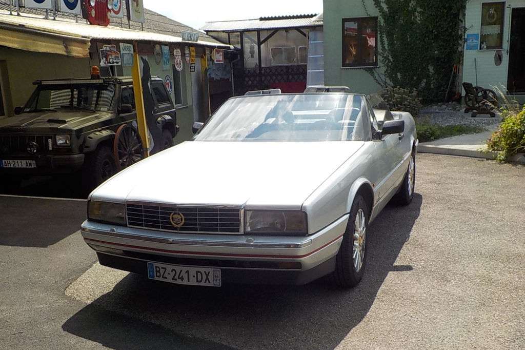Cadillac Allante