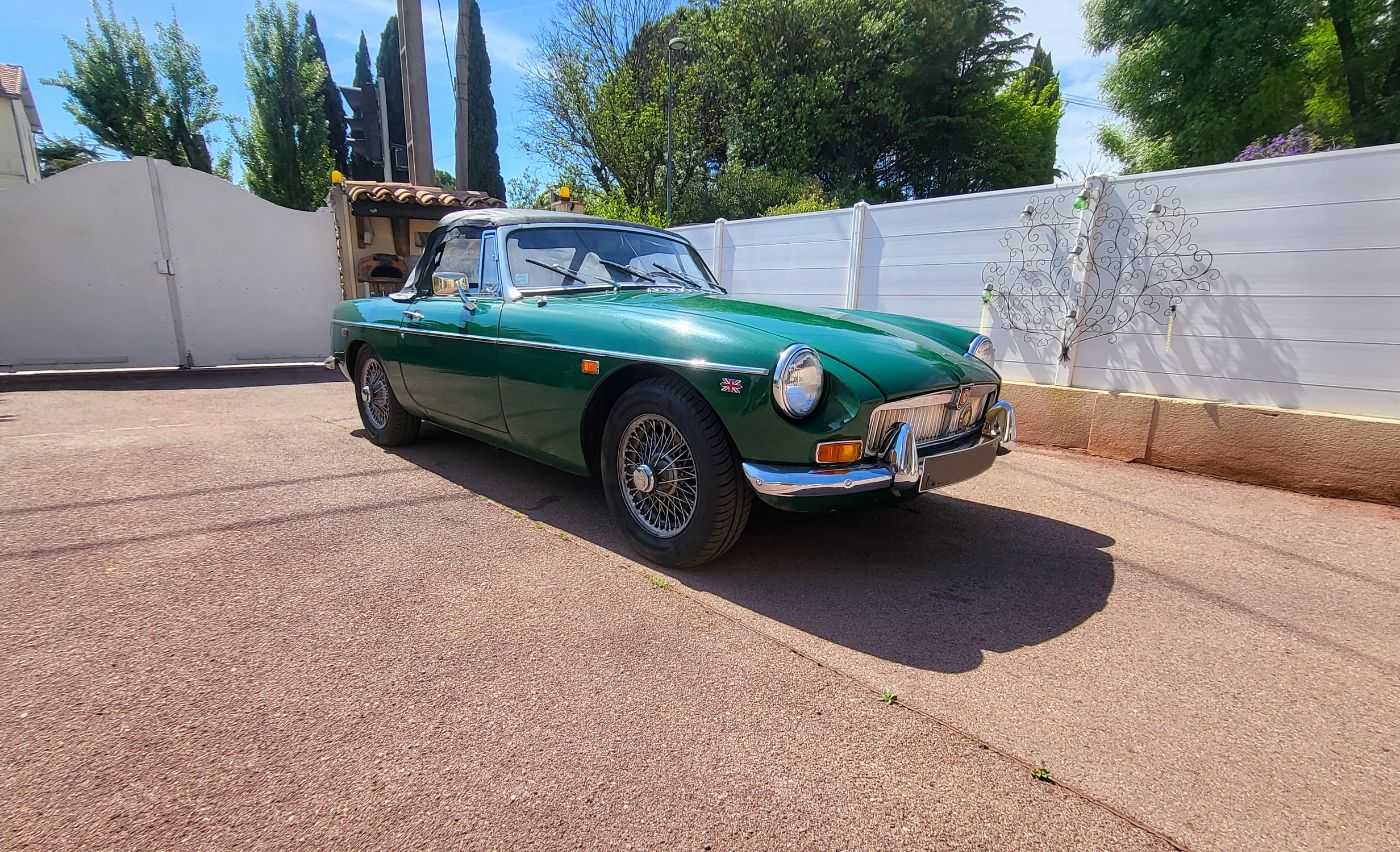 MG B