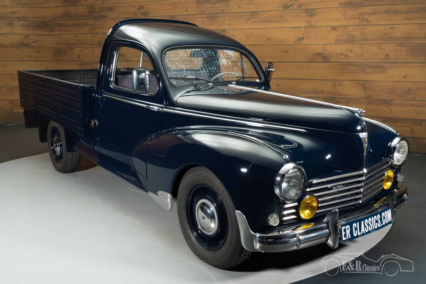 Peugeot 203