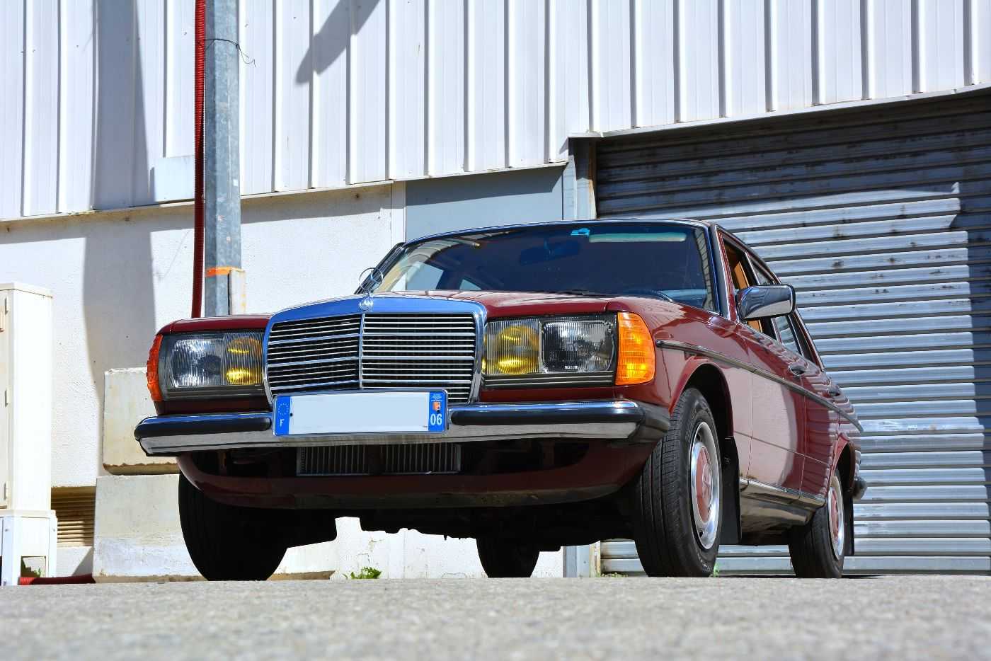 Mercedes-Benz 300