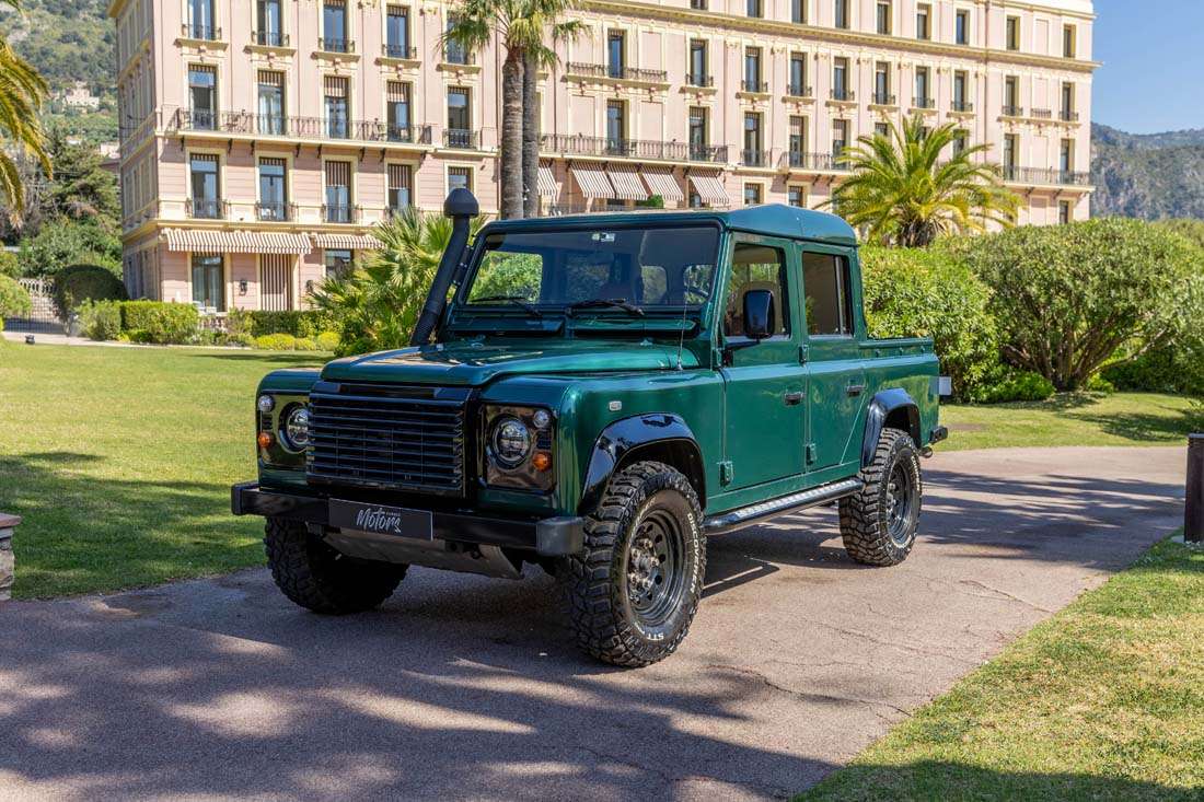 LandRover Defender