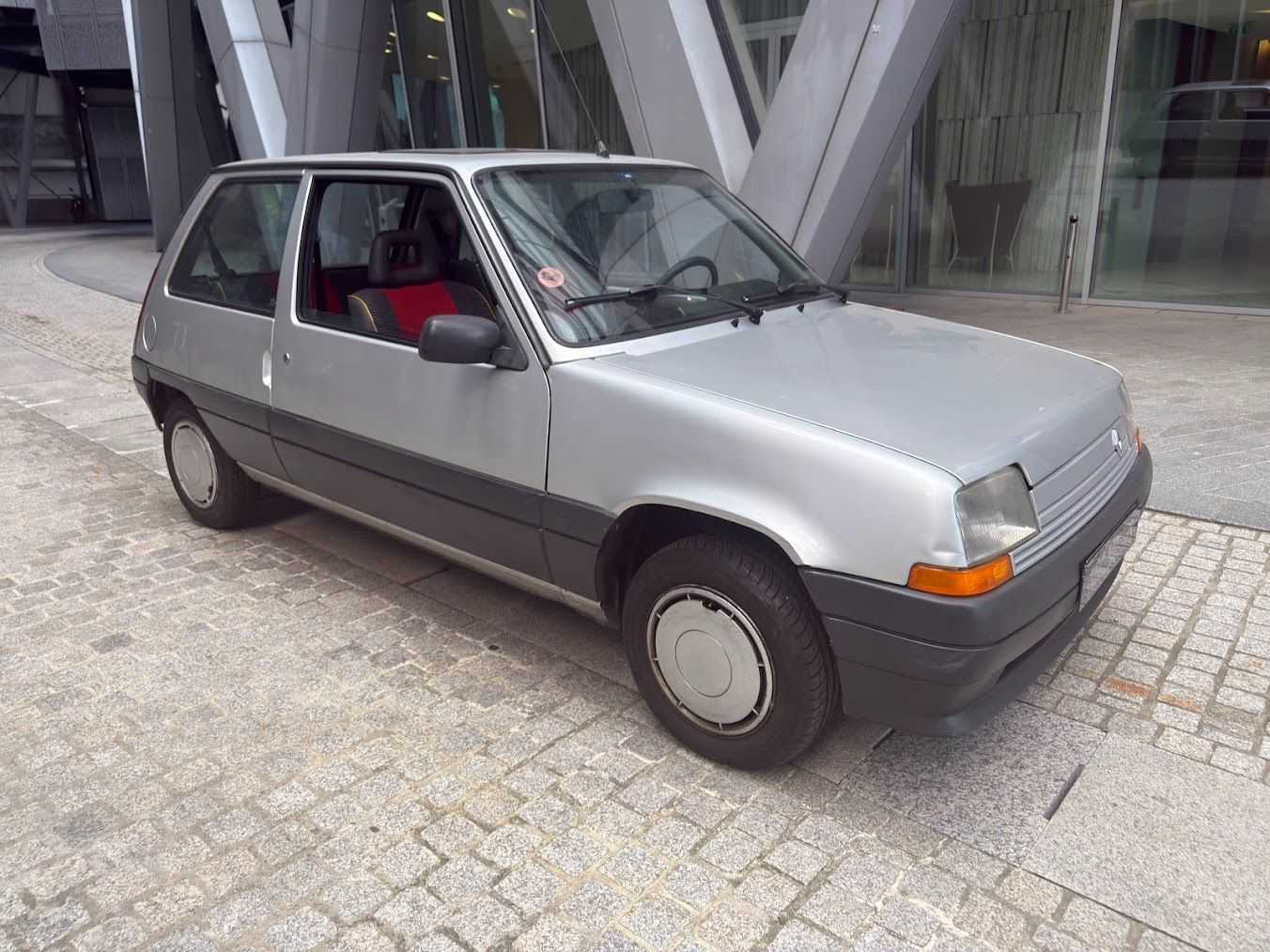 Renault 5