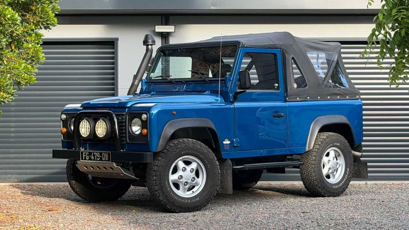 LandRover Defender