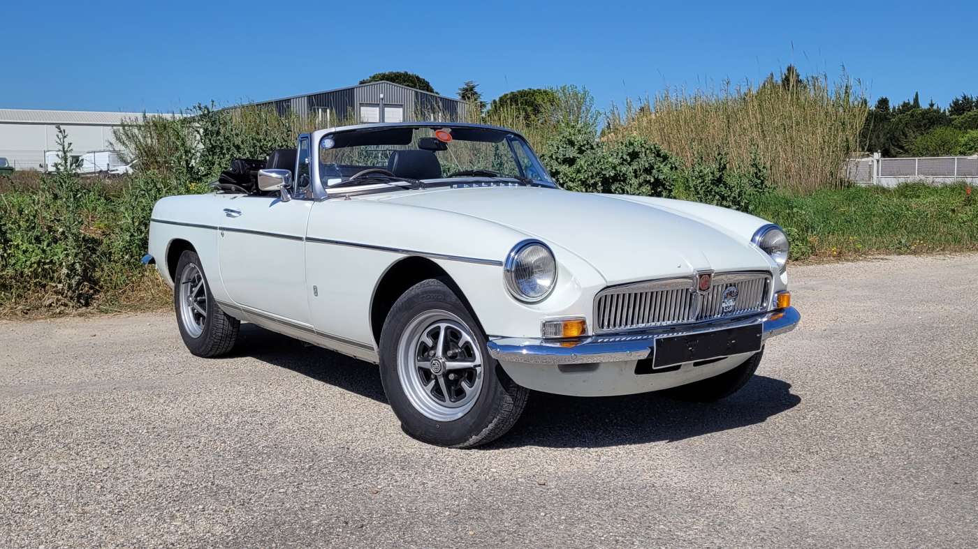 MG B